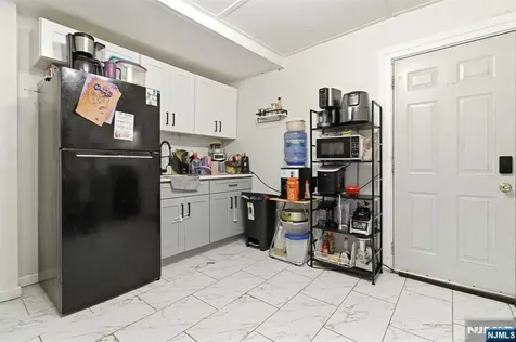 31 Hillman Street Paterson NJ 07522