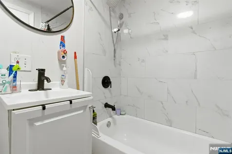 31 Hillman Street Paterson NJ 07522
