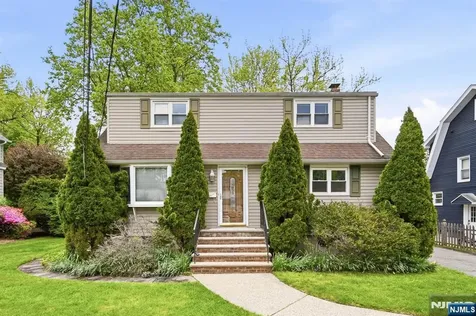 104 14th Street Cresskill NJ 07626