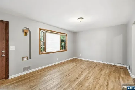 104 14th Street Cresskill NJ 07626
