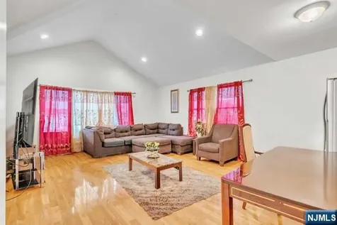 24 12th Avenue Paterson NJ 07501