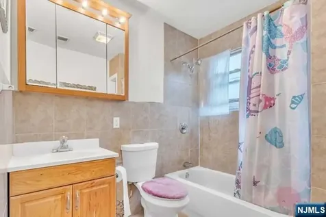 24 12th Avenue Paterson NJ 07501