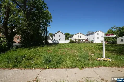 83 Ralph Street Belleville NJ 07109