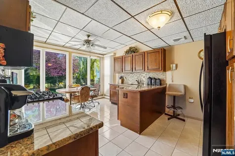 203 Lawrence Drive Paramus NJ 07652