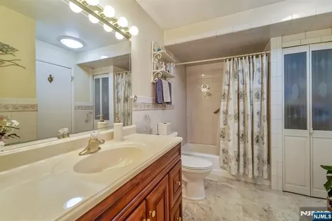 203 Lawrence Drive Paramus NJ 07652