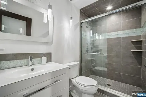 2B Paris Avenue Rockleigh NJ 07647