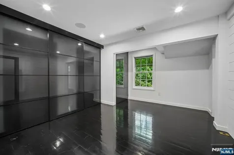 2B Paris Avenue Rockleigh NJ 07647