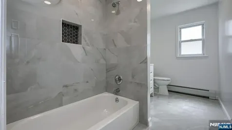 71 Chestnut Street Lodi NJ 07644