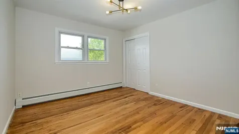 71 Chestnut Street Lodi NJ 07644
