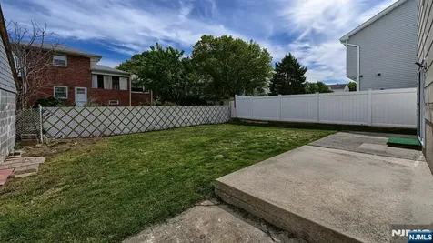 71 Chestnut Street Lodi NJ 07644