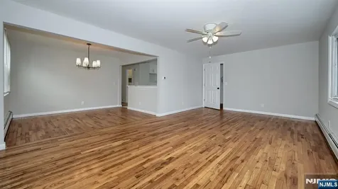 71 Chestnut Street Lodi NJ 07644