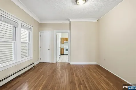 209 Hamilton Street Harrison NJ 07029