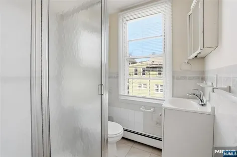 209 Hamilton Street Harrison NJ 07029