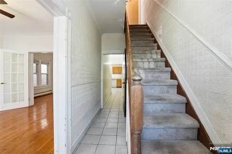 209 Hamilton Street Harrison NJ 07029