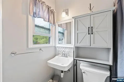 2453 1st Street Fort Lee NJ 07024