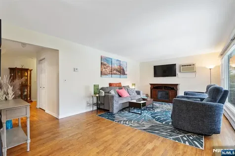 2453 1st Street Fort Lee NJ 07024