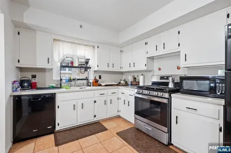 2453 1st Street Fort Lee NJ 07024