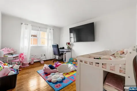 2453 1st Street Fort Lee NJ 07024