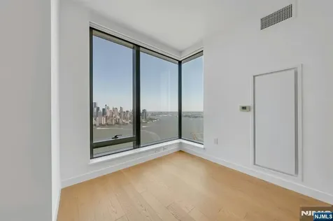 99 Hudson Street Jersey City NJ 07302