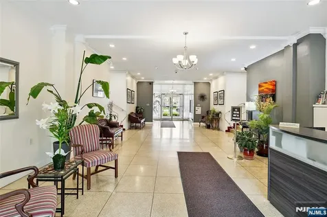926 Bloomfield Glen Ridge NJ 07028