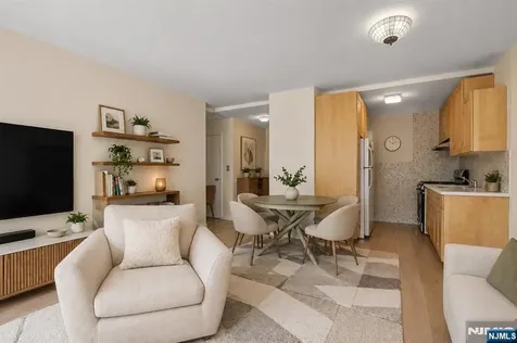 926 Bloomfield Glen Ridge NJ 07028