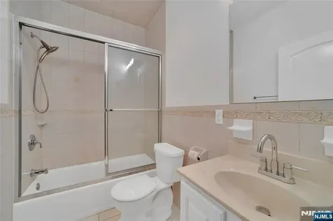236 Columbus Avenue Palisades Park NJ 07650