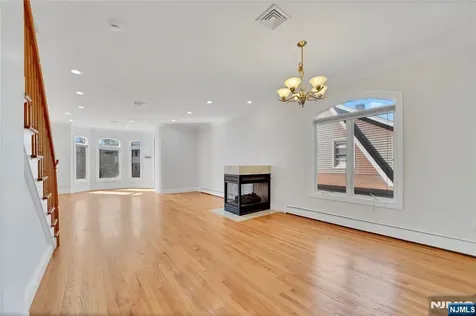 236 Columbus Avenue Palisades Park NJ 07650