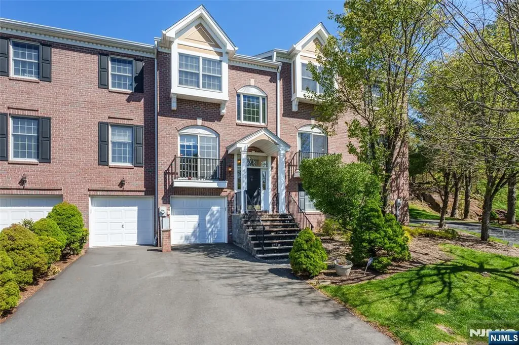 59 Spring Hill Circle Wayne NJ 07470