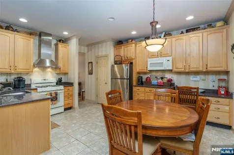 59 Spring Hill Circle Wayne NJ 07470
