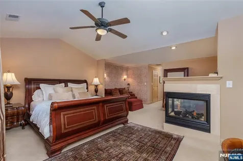 59 Spring Hill Circle Wayne NJ 07470