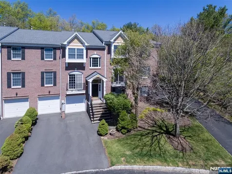 59 Spring Hill Circle Wayne NJ 07470