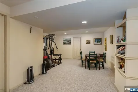 59 Spring Hill Circle Wayne NJ 07470