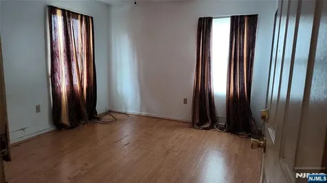 65 Hamilton Street East Orange NJ 07017
