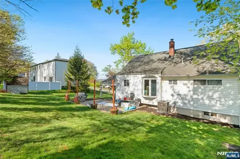 46 Pershing Place Woodland Park NJ 07424