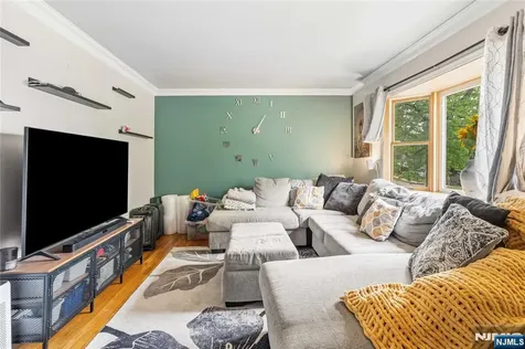 46 Pershing Place Woodland Park NJ 07424