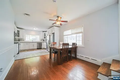 586 Hillside Street Ridgefield NJ 07657