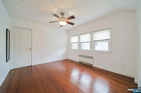 586 Hillside Street Ridgefield NJ 07657
