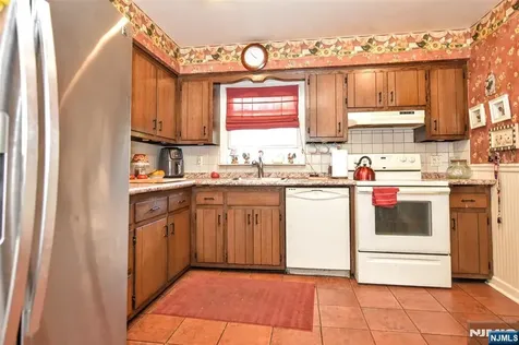 9 Thoma Avenue Maywood NJ 07607