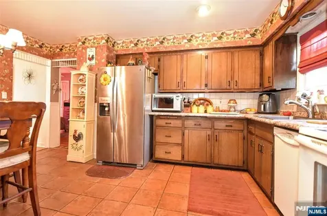 9 Thoma Avenue Maywood NJ 07607