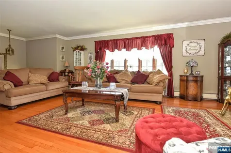 9 Thoma Avenue Maywood NJ 07607