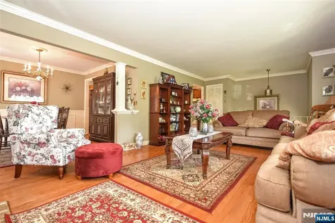 9 Thoma Avenue Maywood NJ 07607