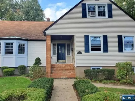 20 Poplar Street Dumont NJ 07628