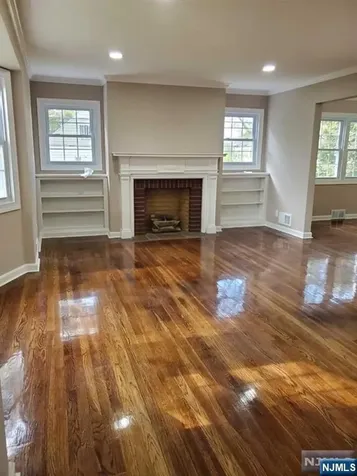 20 Poplar Street Dumont NJ 07628