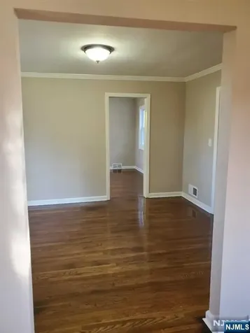 20 Poplar Street Dumont NJ 07628