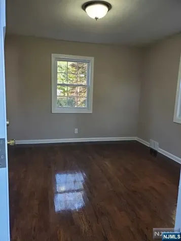 20 Poplar Street Dumont NJ 07628