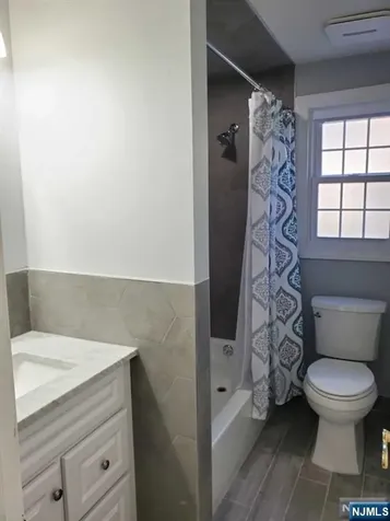 20 Poplar Street Dumont NJ 07628