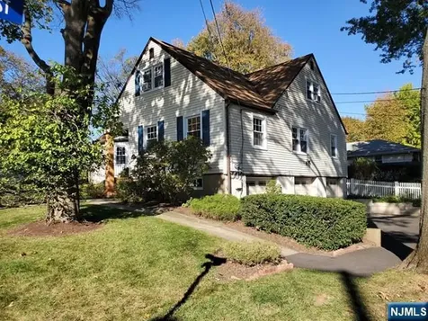 20 Poplar Street Dumont NJ 07628