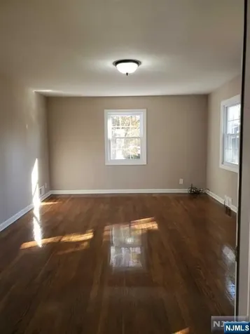20 Poplar Street Dumont NJ 07628