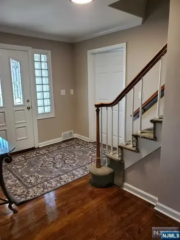 20 Poplar Street Dumont NJ 07628