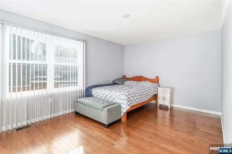 301 N 13th Street Newark NJ 07107